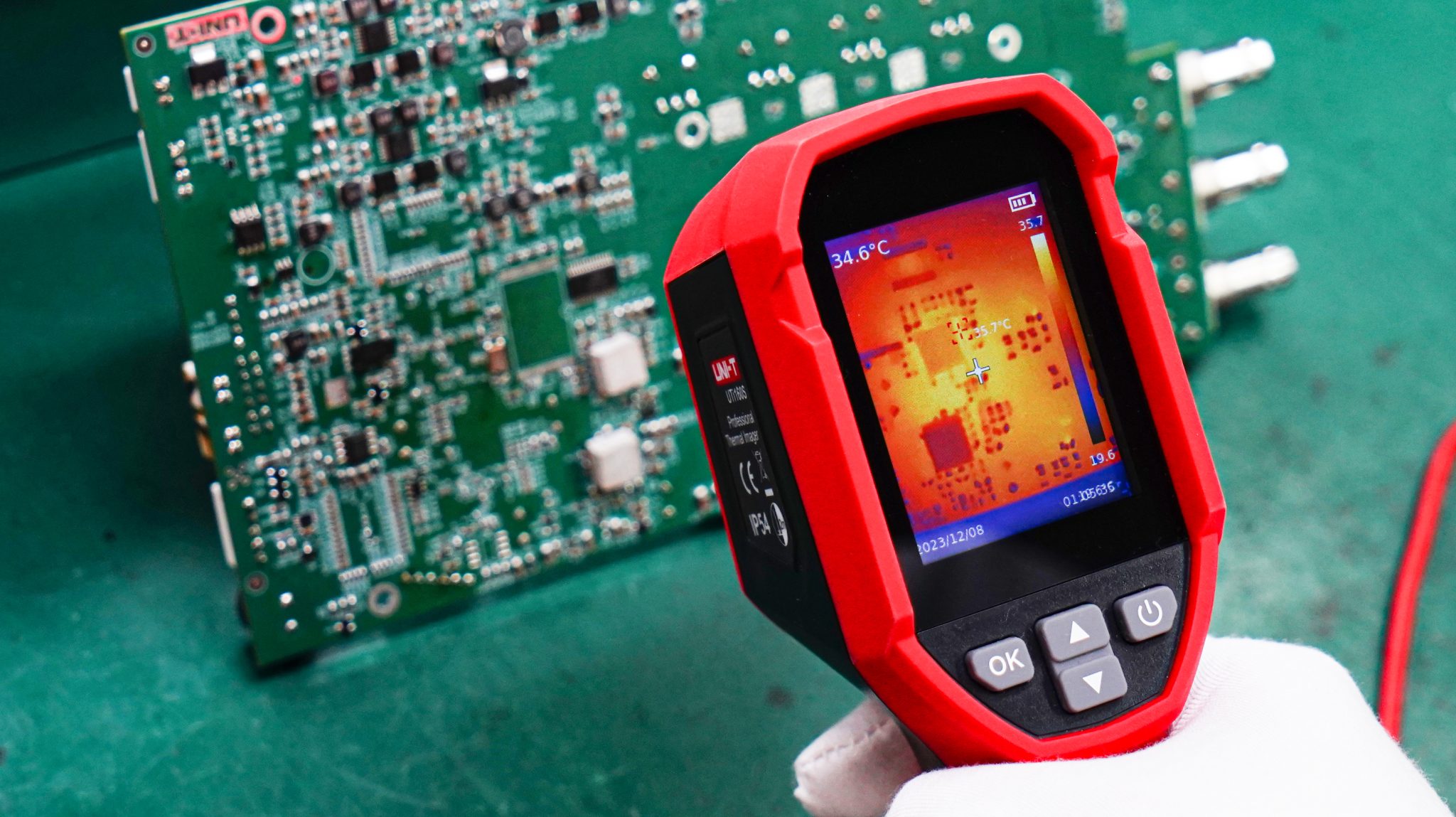uti716s-waermebildkamera-guenstig-hochwertig-anwendung-thermal-imaging-camera-application-1