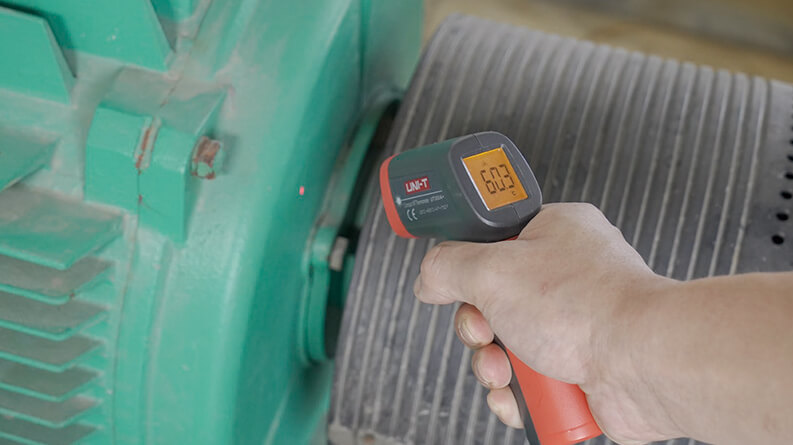 UT300A+ Infrared Thermometer, -20℃ to 400℃, 10:1