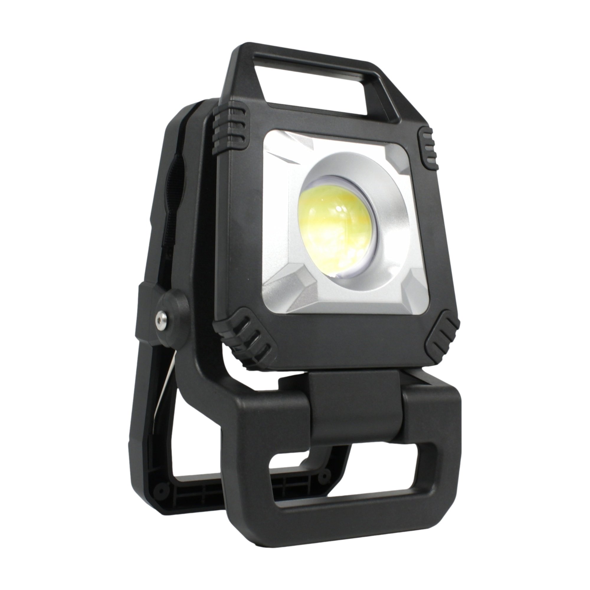 Schräge Perspektive der PCW12P LED-Arbeitslampe auf stabilem Stand- und Klemmfuß