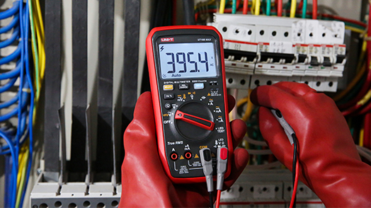 ut18b-max-digital-multimeter-profigeraet-strommesser-spannungsmesser-messgeraet-profi-multimeter-anwendung-4 ut18b-max-digital-multimeter-profigeraet-strommesser-spannungsmesser-messgeraet-profi-multimeter-anwendung-4