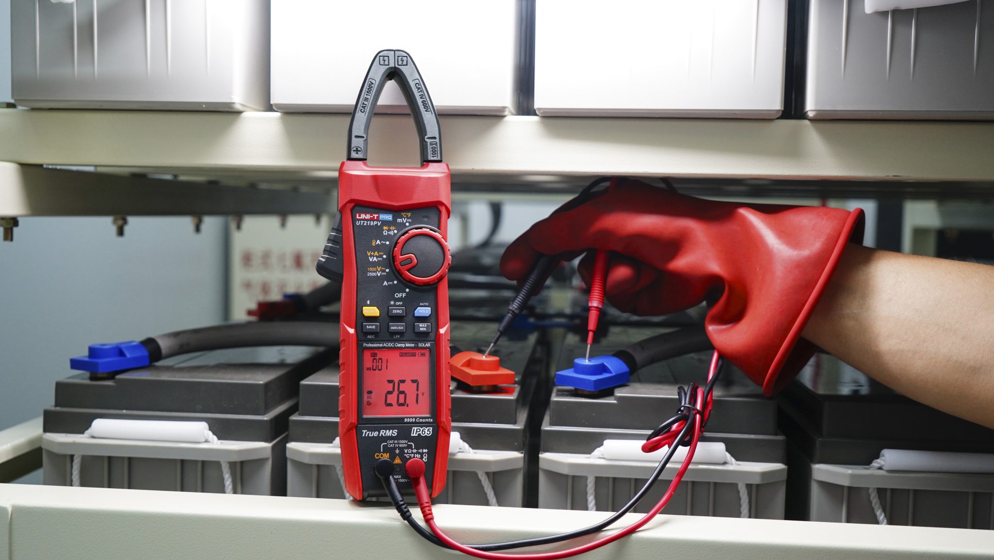 ut219pv-stromzange-fuer-solaranlagen-solarinstallation-messgeraet-clamp-meter-solar-applications-photovoltaik-6 ut219pv-stromzange-fuer-solaranlagen-solarinstallation-messgeraet-clamp-meter-solar-applications-photovoltaik-6